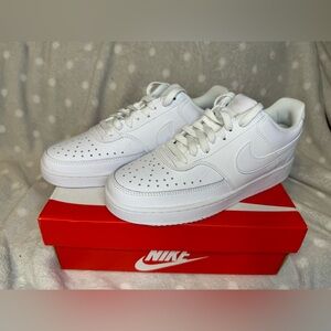 Nike | Size 8.5 | WMNS NIKE COURT VISION LOW